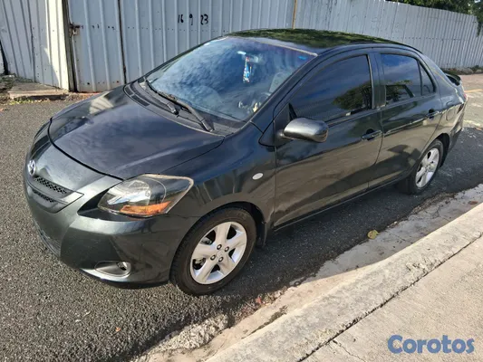 carros - toyota yaris 2006, automatico 7