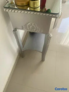 Vendo repisa moderna en caoba pura pintada de gris