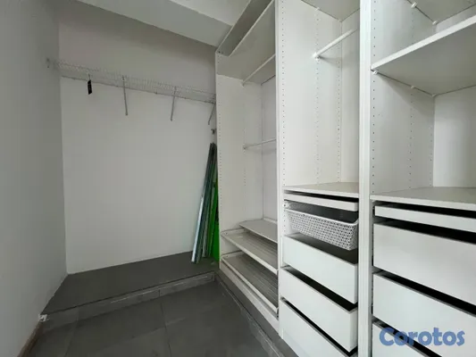 apartamentos - vendo mirador norte piso 6 tres habitaciones con su baño balcón dos parqueos ser 15