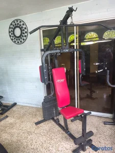 máquina de ejercicios multifuncional con 100 libras 