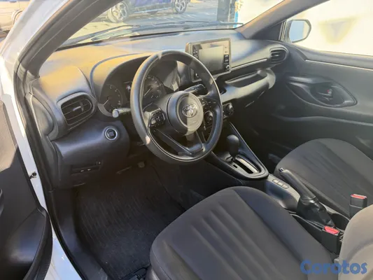 carros - Toyota Yaris 2022 5