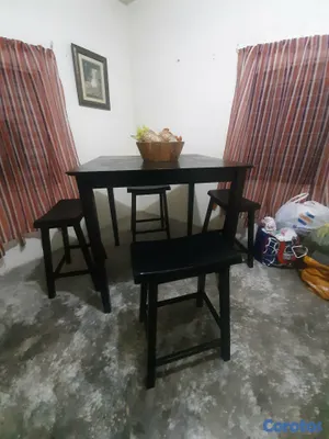 muebles y colchones - Comedor negro con 4 bancos 3