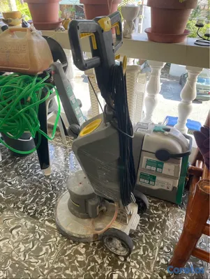 equipos profesionales - Maquina para brillar pisos Karcher Negociable 2