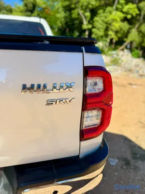 jeepetas y camionetas - Toyota hilux srv 2020 7