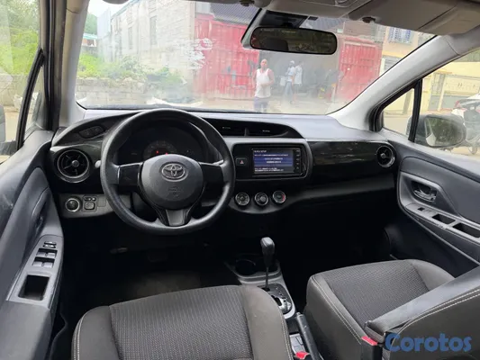 carros - Toyota Vitz 2020  5