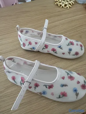 ropa y zapatos - 🌸 Bailarinas Zara para niña – Color crema con flor 2