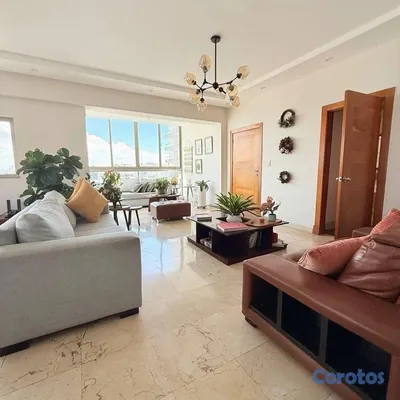apartamentos - vendo naco apartamento piso 11 tres habitaciones 2.5 baños dos parqueos amplio  2