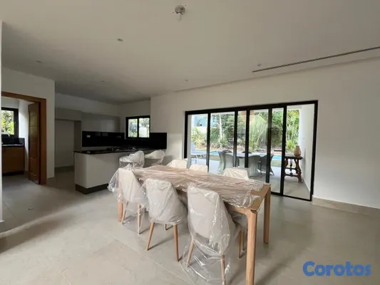 casas vacacionales y villas - venta de Villa amueblada con piscina en punta cana village República Dominicana  10