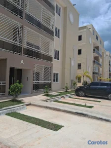 SE ALQUILA LUJOSO APARTAMENTO NUEVO DE PAQUETE