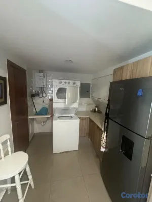 apartamentos - alquiló amuebaldo tercer nivel mirador norte una habitación 1.5 baño parqueo  5