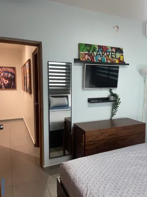 habitaciones y viviendas compartidas - HABITACIÓN AMUEBLADA CON PARQUEO 6
