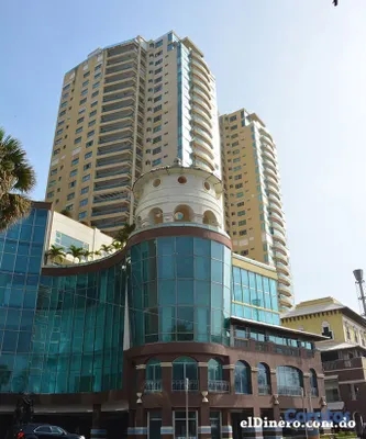 oficinas y locales comerciales - LOCAL EN MALECON CENTER 1ER NIVEL. 6