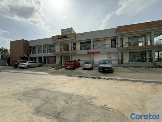 oficinas y locales comerciales - Locales en alquiler en la Jacobo Majluta 12