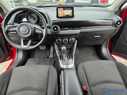 carros - Mazda Demio 2019 6