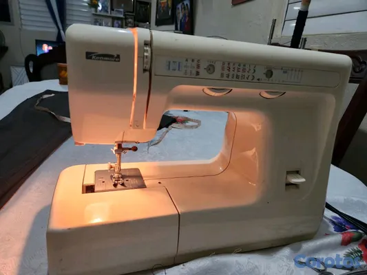 arte y antigüedades - Maquina de Coser Doméstica  3