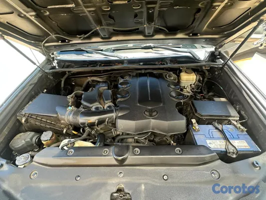 jeepetas y camionetas - Toyota 4Runner SR5 | 3 Filas | Piel | Sunroof | Ex 5