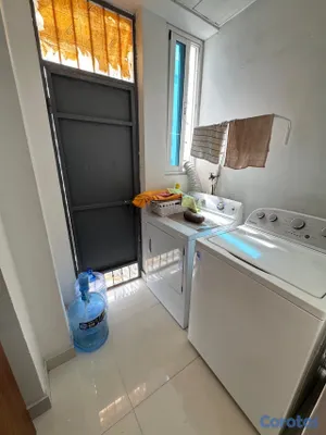 apartamentos - vendo bella vista sur dos habitaciones 2.5 baños parqueo área de lavado ascensor 4