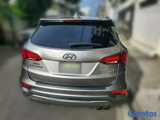 jeepetas y camionetas - 2017 Hyundai Santa Fe Sport 2.0 T Ultimate 6