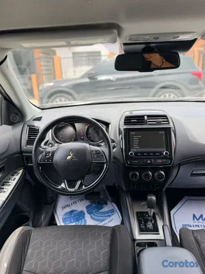 jeepetas y camionetas - Mitsubishi Outlander SE 2021 9