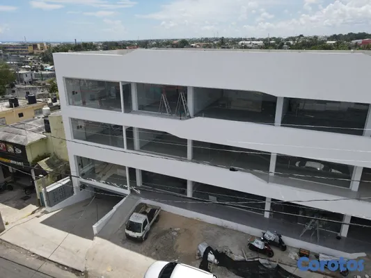 oficinas y locales comerciales - Locales Comerciales en Alquiler – Plaza Haina próx 7