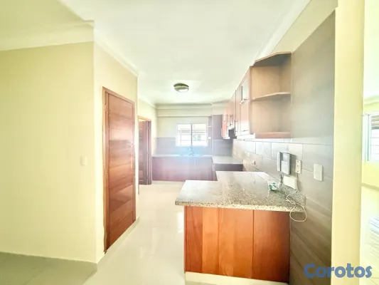 apartamentos - vendo en el millón piso 4 tres habitaciones 2.5 baños dos parqueos lineales tec 2