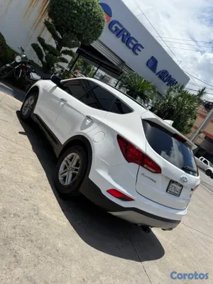 jeepetas y camionetas - HYUNDAI SANTA FE 2017 INTERIOR EN PIEL UNICO DUEÑO 7