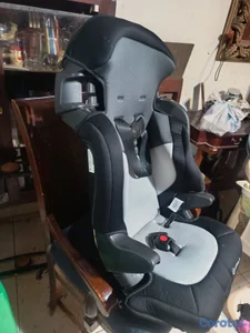 car seat 