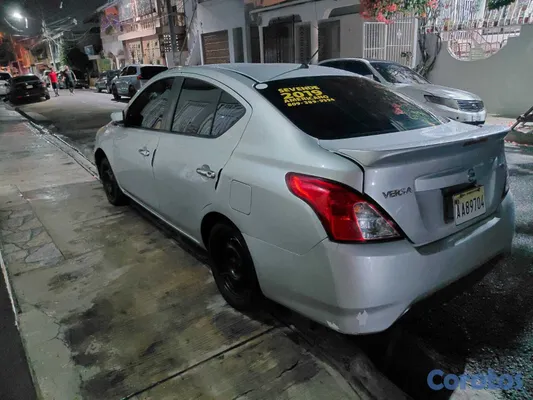 carros - Nissan Versa 2019 Americano en Venta 8