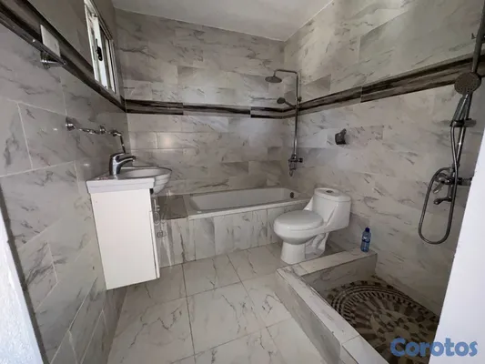 casas - Casa de 2 viviendas independientes en Venta en San 18