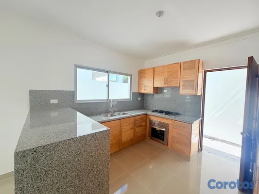 casas - Autopista de San Isidro, Brisa Oriental
🏡 Casa de 2 niveles + acceso al techo 13