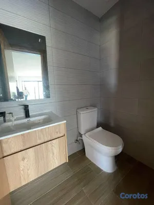 apartamentos - Apartamento listo de 3 habitaciones con hermosa vi 3