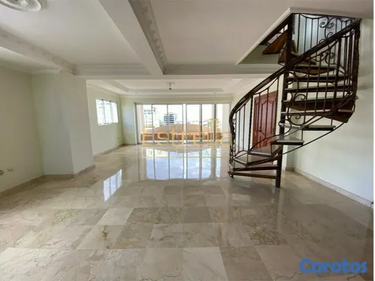 penthouses - Penthouse en venta de 4 pisos (550mt2) de 4 habitaciones en Urbanizacion Real 2