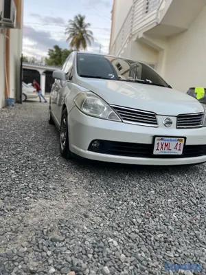carros - Nissan Tiida 2007 Americano  4