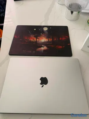 computadoras y laptops - VENDO MACBOOK PRO 16" 8