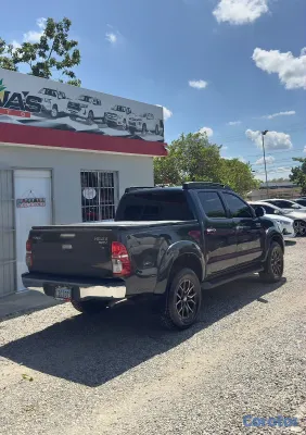 jeepetas y camionetas - Toyota Hilux uso como nuevo en buenas condiciones único 8
