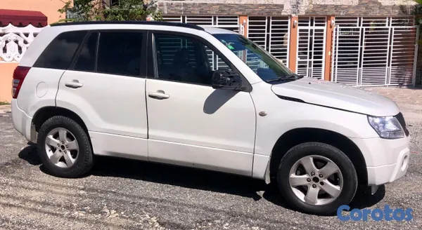 jeepetas y camionetas - Vendo Suzuki Grand Vitara 2006 2