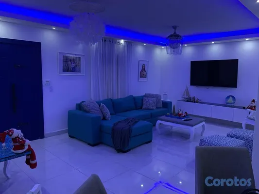 casas vacacionales y villas - Espectacular Villa de 2 niveles en Vista Catalina, La Romana 2