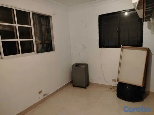 casas - CASA RENTA EN SANTO DOMINGO ESTE RES. LUZ MARIA 11
