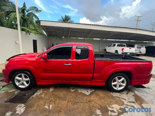 camiones y vehiculos pesados - Toyota Tacoma X-Runner 2005 – Original y Conservad 3