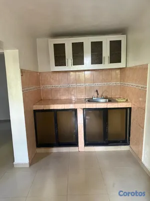 apartamentos - Se alquila apartaestudio en Engombe 2