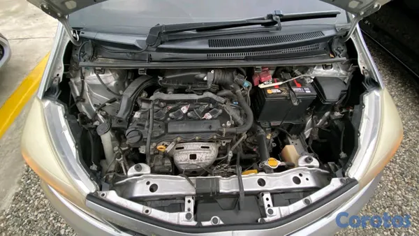 carros - Toyota Vitz 2014 Gris 7