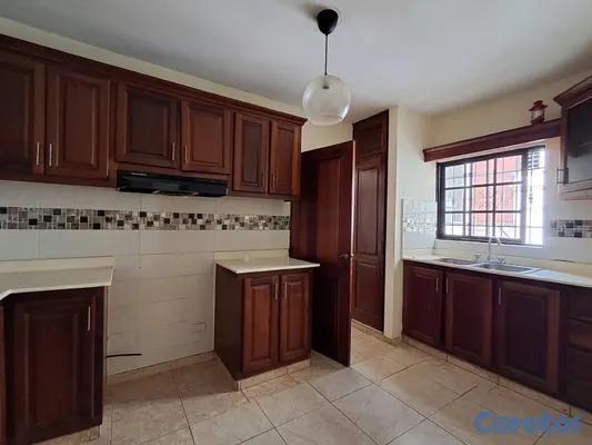 apartamentos - vendo renacimiento piso 4 con terraza tres habitaciones dos baños dos parqueos  8