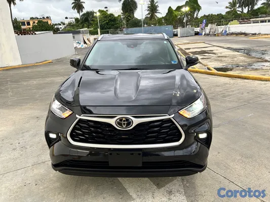 jeepetas y camionetas - Toyota highlander 2021 XLE 4x4 10