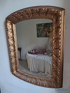 Precioso espejo con marco de pan de oro