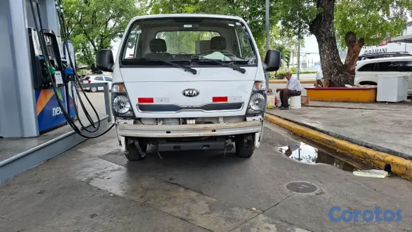 camiones y vehiculos pesados - KIA K2700 2016 MECANICO OFERTA 2