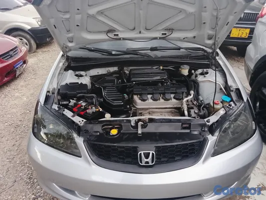 carros - Honda civil año 2004 u 4
