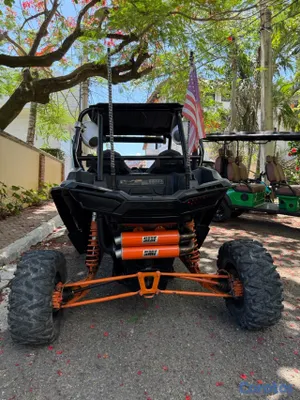 vehiculos recreativos - Polaris RZR 1000 Buen precio y negociable  3