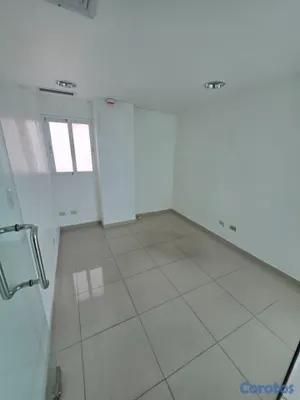 oficinas y locales comerciales - Local de oficina en la Gustavo Mejía Ricart próximo a la Nuñez 8