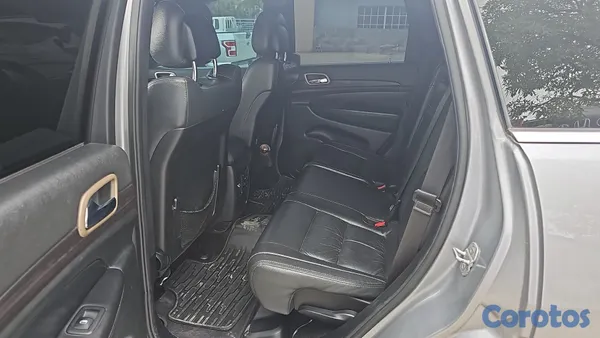 jeepetas y camionetas - Jeep Grand Cherokee Ladero 2014
 9