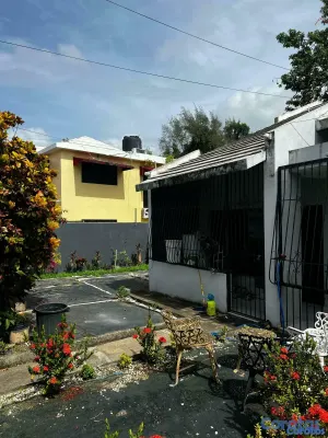 casas - VENDO Casa en Viejo Arroyo Hondo próximo al Superm 6